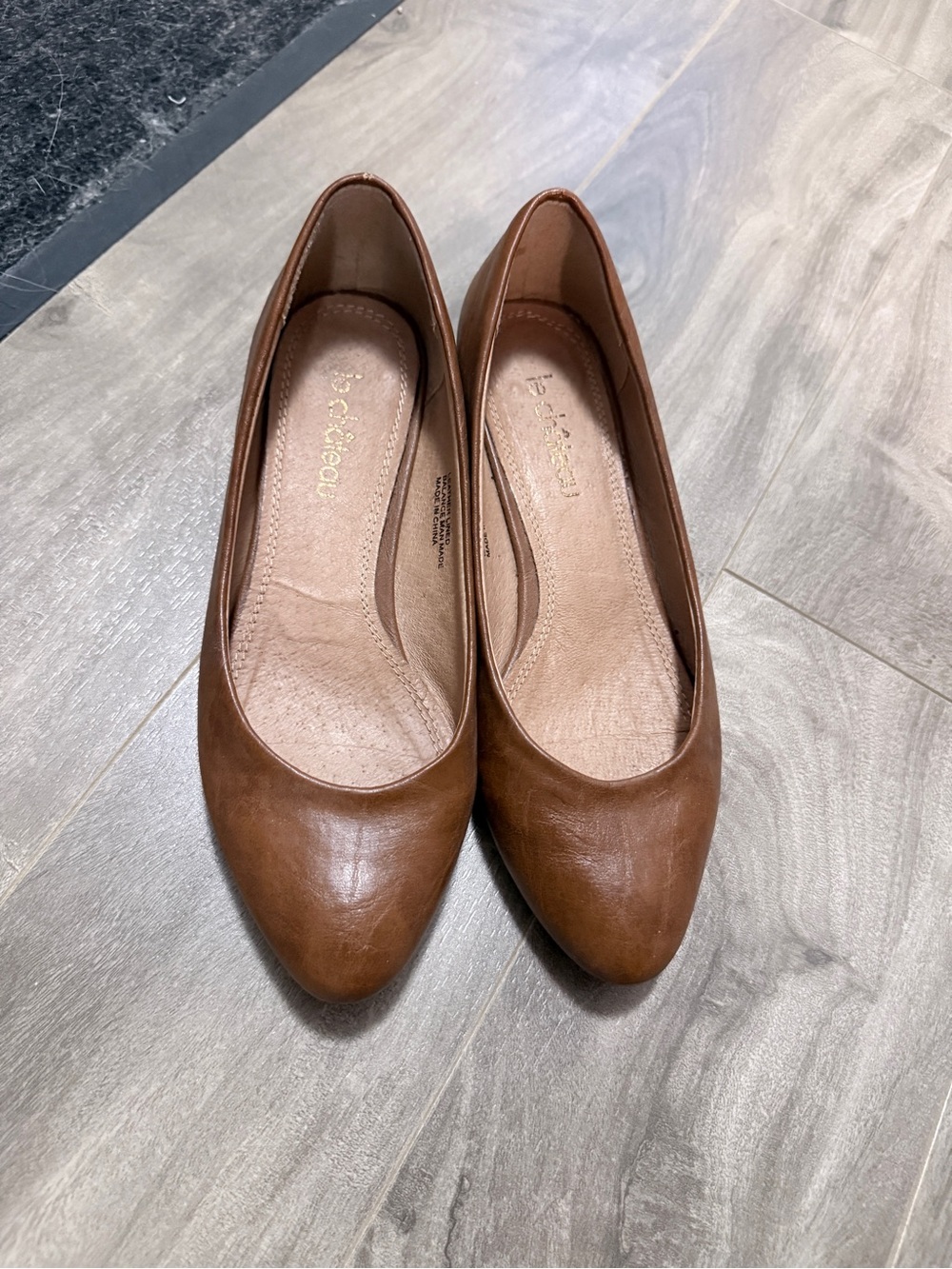 Le Chateau Brown Flats